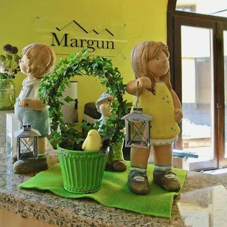 Lägenhet Residenza Chesa Margun 24-5 By Interhome